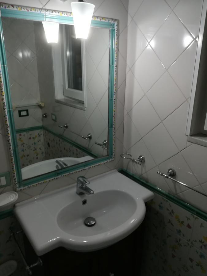 B&B House Angioino Наполи Екстериор снимка
