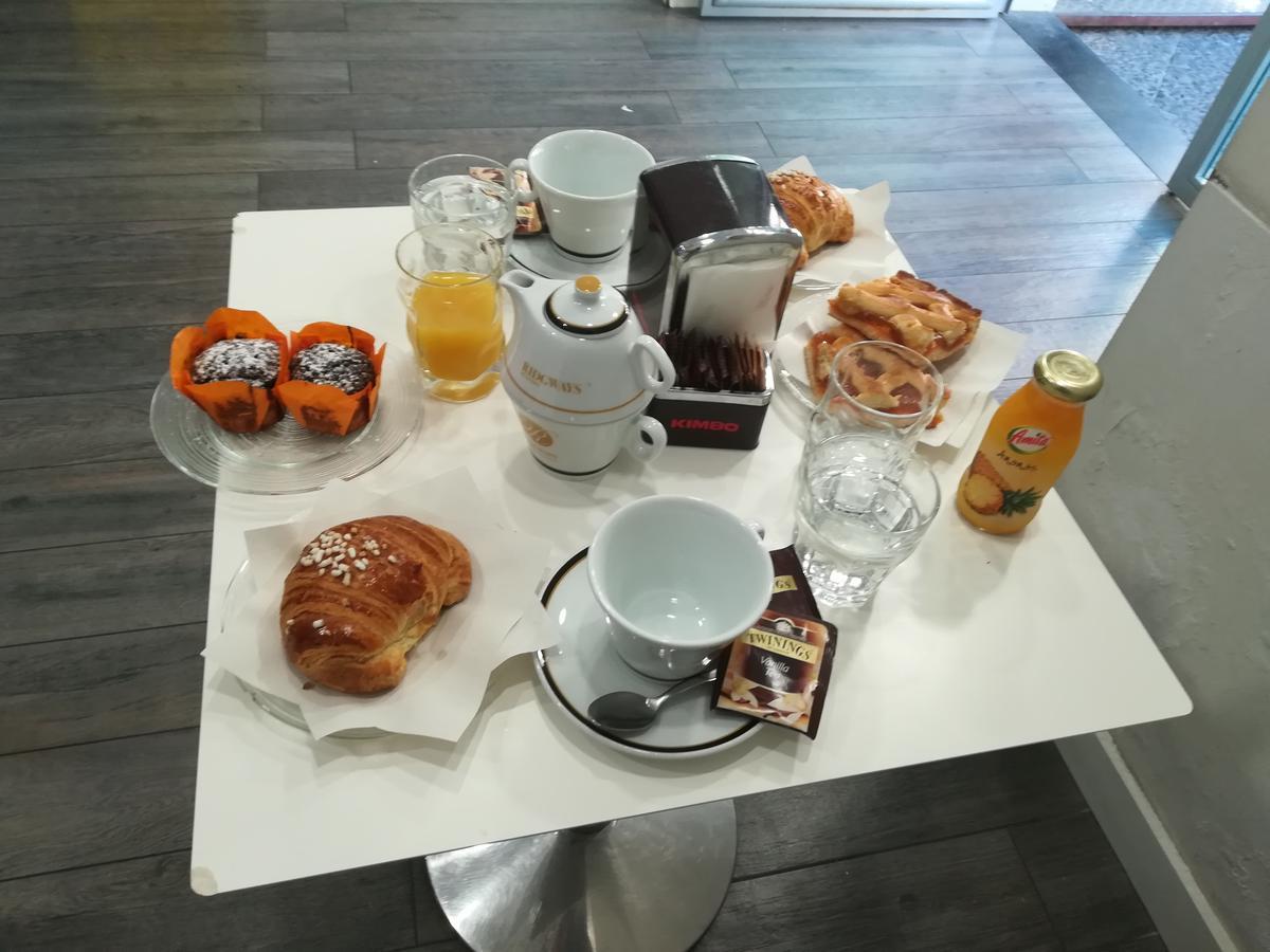 B&B House Angioino Наполи Екстериор снимка