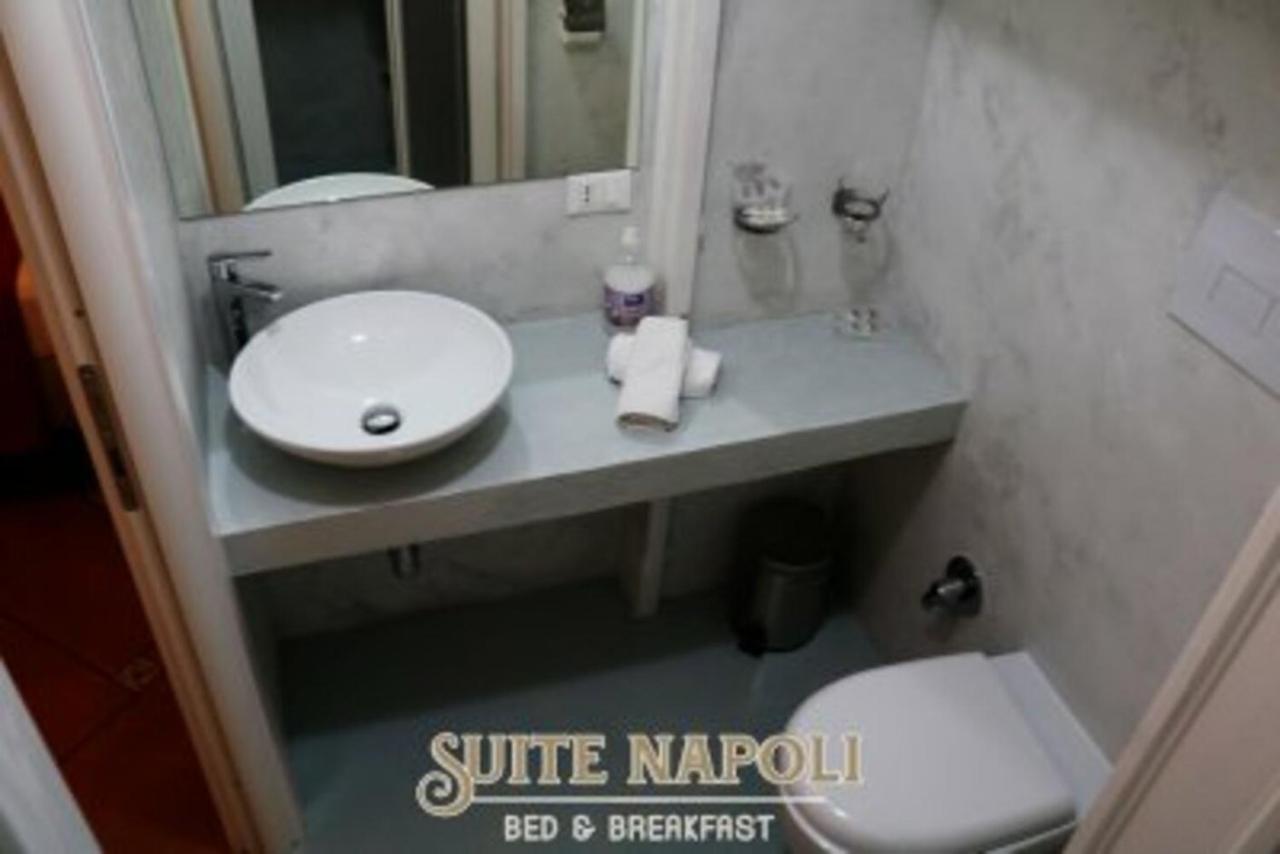 B&B House Angioino Наполи Екстериор снимка